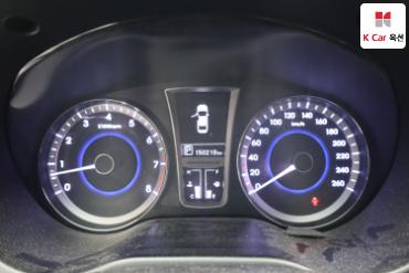 2011 - hyundai grandeur