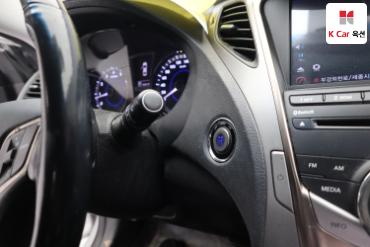 2011 - hyundai grandeur