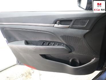 2017 - hyundai avante