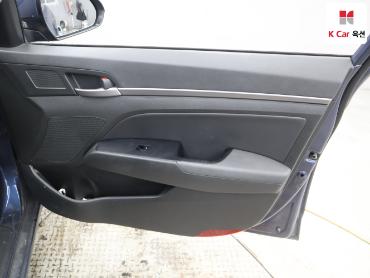 2017 - hyundai avante