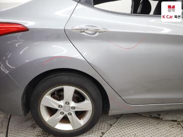 2011 - hyundai avante