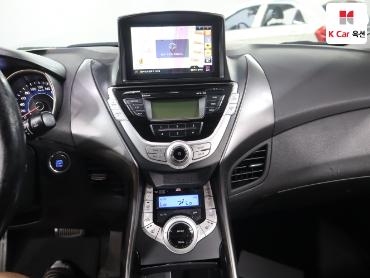 2011 - hyundai avante