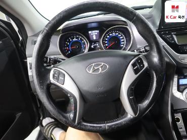 2011 - hyundai avante