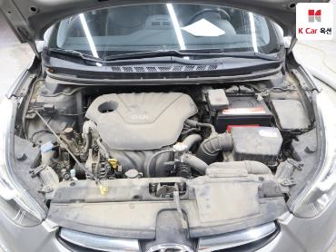 2011 - hyundai avante