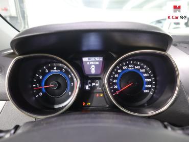 2011 - hyundai avante