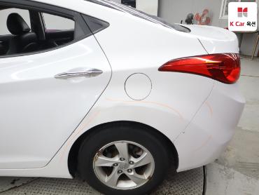 2012 - hyundai avante