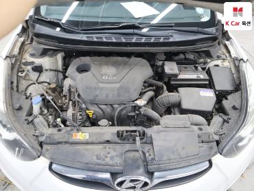 2012 - hyundai avante