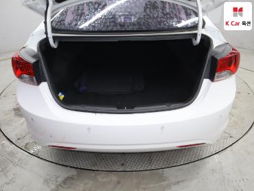 2012 - hyundai avante