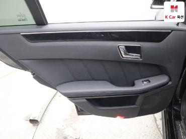 2010 - mercedes-benz e200