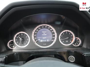 2010 - mercedes-benz e200