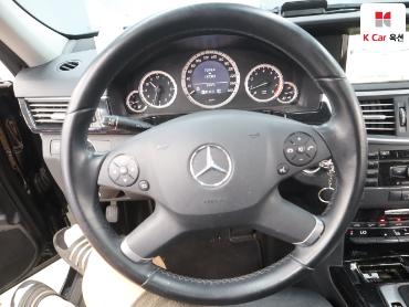 2010 - mercedes-benz e200