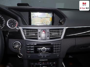 2010 - mercedes-benz e200
