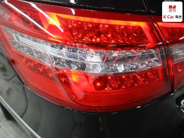 2010 - mercedes-benz e200
