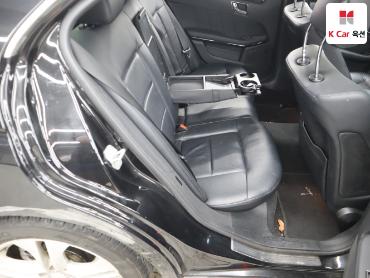 2010 - mercedes-benz e200