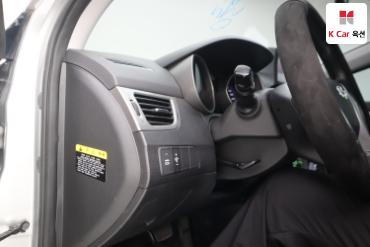 2012 - hyundai avante
