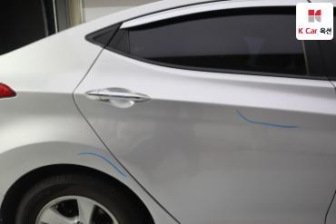 2012 - hyundai avante