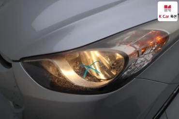 2012 - hyundai avante