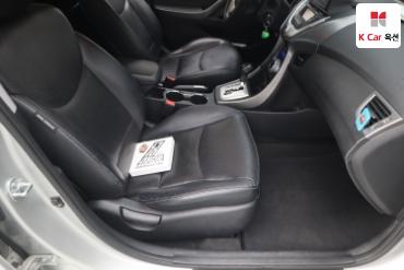 2012 - hyundai avante