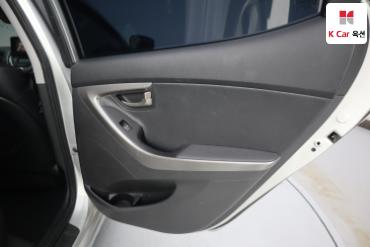 2012 - hyundai avante