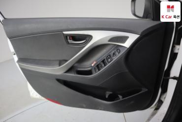2015 - hyundai avante