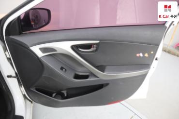 2015 - hyundai avante