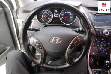 2015 - hyundai avante