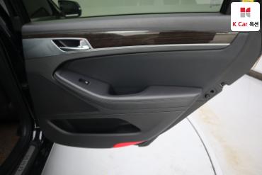 2019 - genesis g80