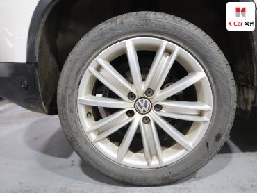 2013 - volkswagen tiguan
