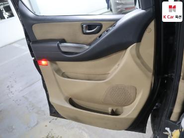 2009 - hyundai grand starex