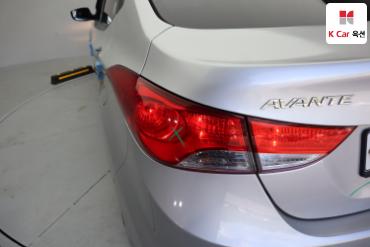 2013 - hyundai avante