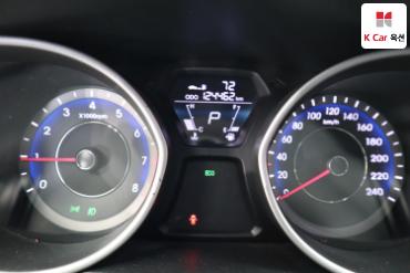2013 - hyundai avante