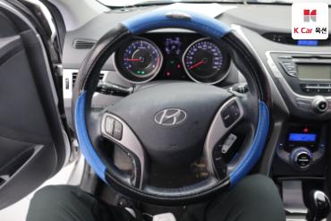 2013 - hyundai avante