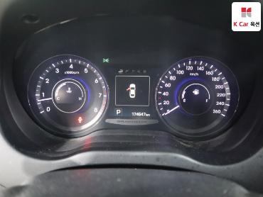 2016 - hyundai grandeur