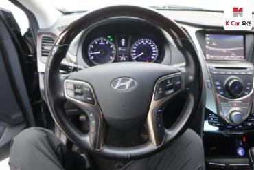 2011 - hyundai grandeur