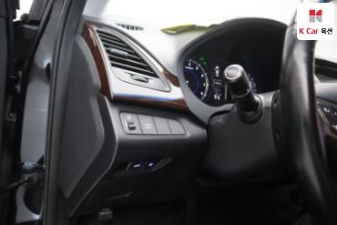 2011 - hyundai grandeur