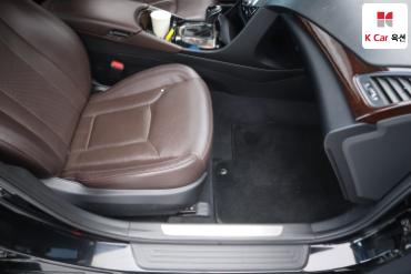 2011 - hyundai grandeur