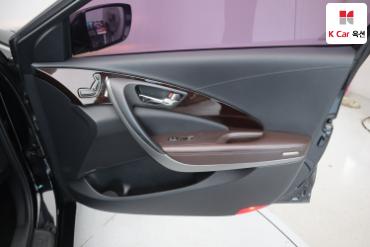 2011 - hyundai grandeur