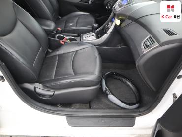 2013 - hyundai avante