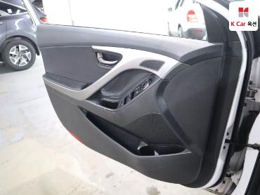 2013 - hyundai avante