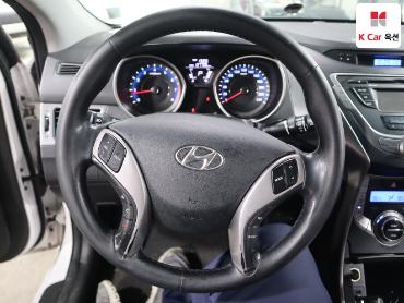 2013 - hyundai avante