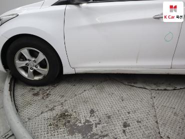 2013 - hyundai avante