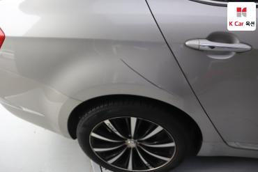 2011 - kia k7