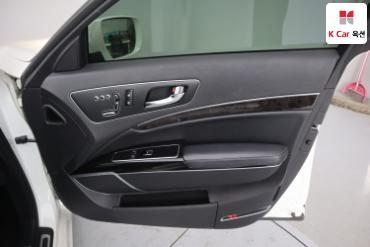 2015 - kia k9