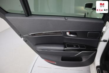 2015 - kia k9