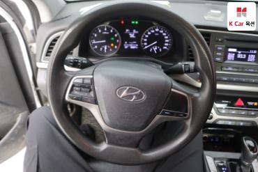 2016 - hyundai avante