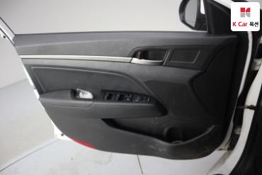 2016 - hyundai avante