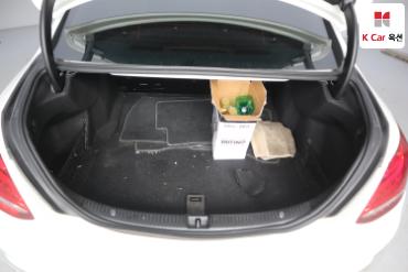 2017 - mercedes-benz c200
