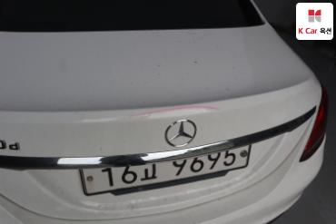 2017 - mercedes-benz c200