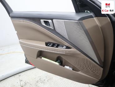 2023 - kia k8