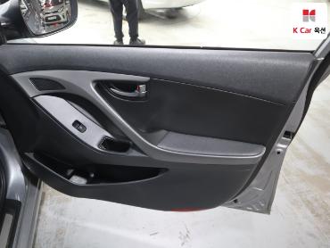 2014 - hyundai avante